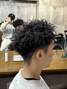 スパイキーショート