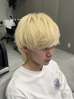 ホワイト(WHITE)&nbsp;抜きっぱなしブロンド　ウルフヘア