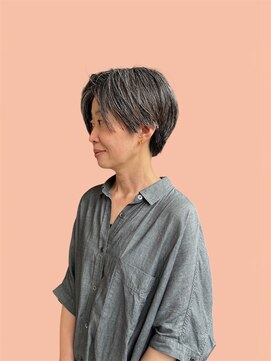 イズミ(Izumi) ミセスショート　Izumi/パーマ/黒髪/レイヤー/ウルフ/博多住吉
