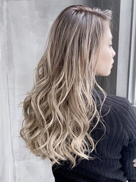 ローリー(Rowlly) *セミロング グラデーションカラースタイル * 2