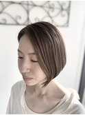 ショートボブ