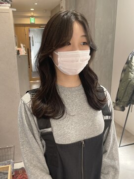 ヨーク(YOKE) 【 YOKE 】ゆる巻きロングうるツヤゆるふわカール小顔レイヤー