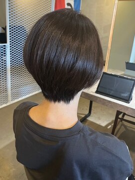 ヒース 姪浜(Heath) ショートカット　丸みショート　艶トリートメント　30代40代