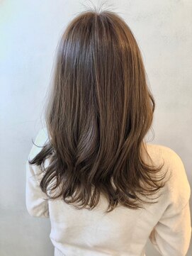 フィゼル 南堀江店(fizelle) ミルクティーベージュ