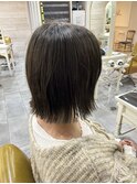 ぱつっとボブ×オリーブベージュ
