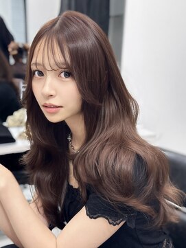 ロムーク 表参道(LOMKH) 夏の小顔ロングレイヤーカット顔周りシールエクステブルーカラー