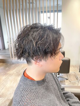 ハレ ヘアサロン(Hale hair salon) Haleブルーブラックニュアンスパーマスパイキーショートバーバー