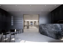 １、クレジットカード、PayPayは使えますか？　２、領収書は頂けますか？３、近くに駐車場はありますか？