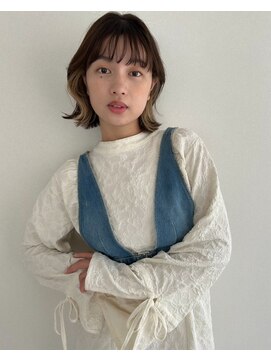 ソロ バイ フェリア(SOLO by FERIA) イヤリングカラー*外はねボブミルクティーブロンド