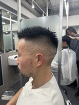 クロムトウキョウ ザ バーバー ネオン 新宿店(CHROM TOKYO the Barber ne/on) スキンフェード