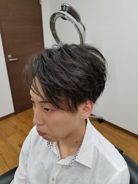 バーバースタイル(BARBER STYLE) Vバングのツーブロック