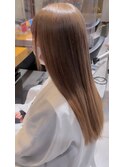 ミルクティーベージュカラー 山下志穂