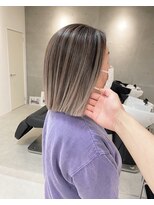 オンリー(ONLY.) バレイヤージュ × ホワイトベージュ