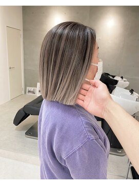 オンリー(ONLY.) バレイヤージュ × ホワイトベージュ