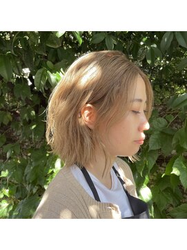 テラ 八幡山(TERRA) ケアブリーチ/ハイトーン/ミルクティーカラー/ボブ