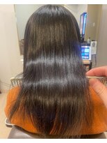 エルモ(ELMO)&nbsp;縮毛おすすめのツヤ感