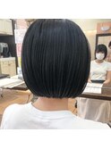 ぱつっとボブ
