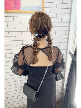 リール(THE RIRE.) ＊THE  RIRE.  ツイン編みおろしアレンジ＊