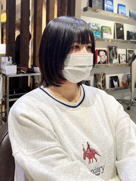 グラッド(GLAD.) ウルフカットボブウルフボブウルフカット顔まわりレイヤーカット