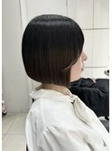 10代20代30代/顔まわりのエギョモリが可愛い前下がり王道ボブ