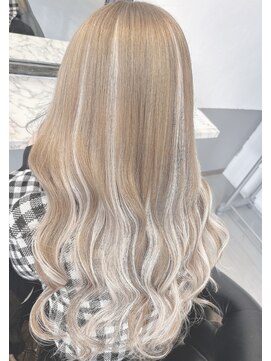 リ アムール(Re:AMOUR) ハイトーンベージュ