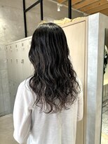 トマト(TOMTO)&nbsp;【RYOHEI】コテ巻き風パーマ_ミディアムパーマ_黒髪パーマ