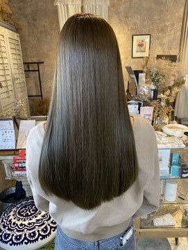 コルプア(corpua) オリーブベージュ