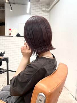 アイリー 名古屋(A/LEE) ボブ／暖色カラー／ボルドーピンク