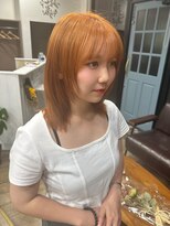 ヴィヴィ(VIVIE)&nbsp;ダブルカラーオレンジブラウン顔まわりレイヤーハッシュカット