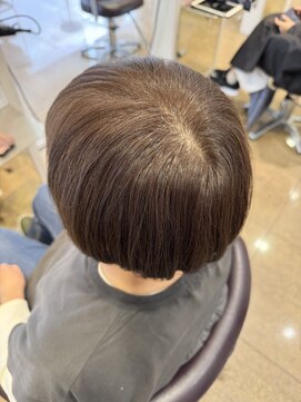 レッド(ReD) 白髪ぼかし/白髪ぼかしハイライト/脱白髪染め/金沢/髪質改善