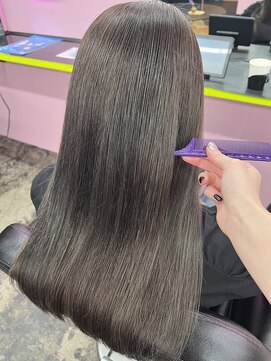 キジ(KIJI) 明るい白髪染めと髪質改善TRで透明感アップ!