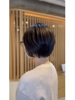 イゾラ(isola)&nbsp;ぺたんこ解消｜襟足すっきり丸みショートボブ｜西千葉