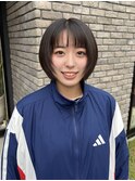 ショートボブ×顔周りレイヤー
