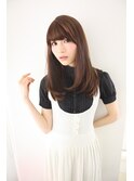 美しい曲線美のストレートヘア