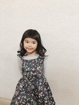 ノマニカ ミラート バイ ルレーヴ(noma-nika mirrort by Le reve) パッツン+プリンセスゆるふわ巻き