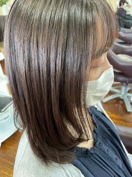 美容室 メザミー MESAMIES 小顔大人可愛いナチュラルカラーミディ20代30代40代