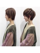 ビューエヒメ(VIEW EHIME)&nbsp;前髪あり前髪なしのショートボブペールベージュ 外ハネボブ