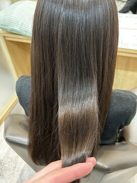 ウイバイファースト(u'i by first) 【泉中央髪質改善】柔らかく自然なツヤ感に