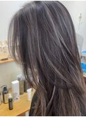 ホワイトグレーハイライト［池袋/髪質改善]