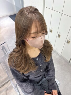 ユーフォリア 渋谷グランデ(Euphoria SHIBUYA GRANDE) 艶感たっぷりベージュカラー♪  Syuri