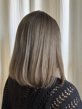 キャンバス(canvas) グレージュカラー