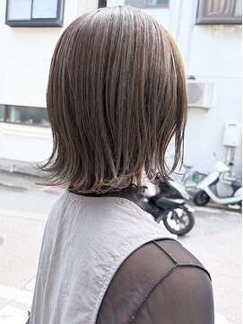 リヴゴーシュ(rive gauche) 【切りっぱなし×ボブ】白髪染め・レイヤーカットも人気