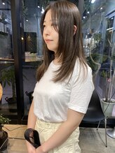 フィーカ(Fiika) レイヤーカット/グレージュ/顔まわりカット/オリーブ【肥後橋】