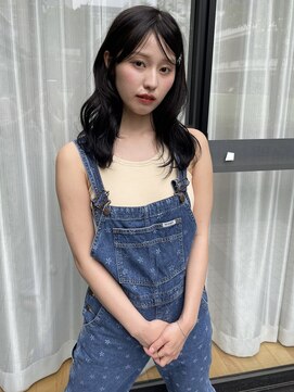 ジーナ 西新(Zina) 暗髪でも巻くと盛れるカット！