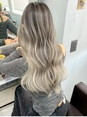 ケアブリーチベージュで柔らか質感ダブルカラーパープルで透明感