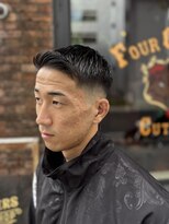 フォーコーナーズ(Four Corners)&nbsp;スキンフェードツーブロック刈り上げジェットモヒカンマンバン