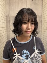 ハレル 戸塚(HAREru.)&nbsp;ミルクティーブロンド/ダークブルー/デジタルパーマ/前髪/戸塚