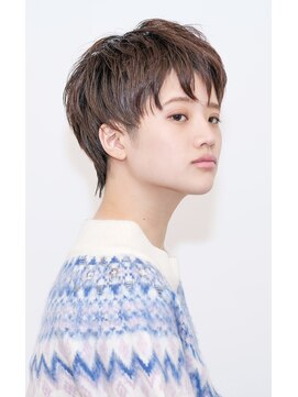 ルーシー ヘアデザインワークス(Lucy Hair Design Works) ジグザグバング×丸みショート