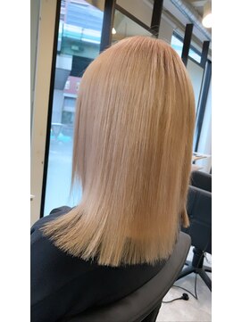 ラフ 難波店(LAFF) #黒髪#ボブルフ#ネビージュ#小顔#ワンレン