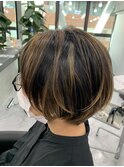 お洒落ショートカットボブヘア白髪染め白髪ぼかしハイライト